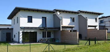 Schlüsselfertiges Reihenhaus inkl. Carport, Lager u. Terrassenüberdachung