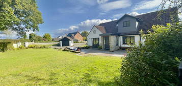 5 bedroom country house for sale