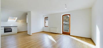 Großzügige 3-Zimmer-Dachgeschosswohnung in Bad Häring zu verkaufen