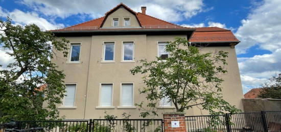 Schöne 4-Zimmer-Wohnung mit Elbblick in einer Stadtvilla