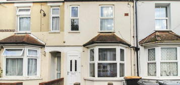 3 bedroom terraced house