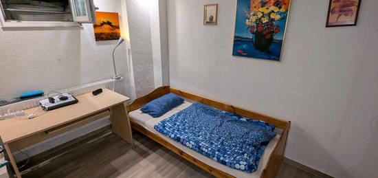 Kellerwohnung 1 Zimmer mit Bad