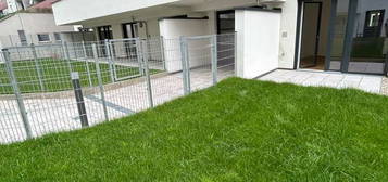Ruhige Gartenwohnung mit Einbauküche