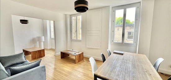 Appartement  à vendre, 3 pièces, 2 chambres, 80 m²