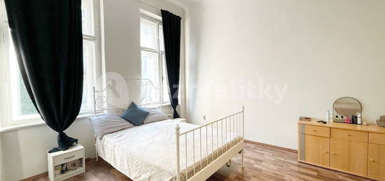 Pronájem bytu 1+1 44 m², Husitská, Praha