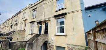 3 bedroom maisonette