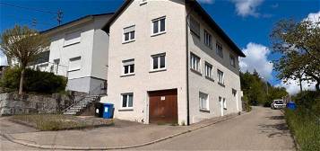 Zweifamilienhaus zu vermieten in Albstadt Truchtelfingen 72461.