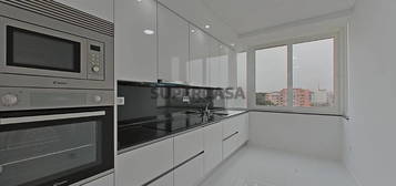 Apartamento T3 Alto dos Bonecos