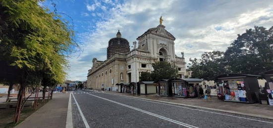 Casa indipendente in vendita in via Alcide De Gasperi