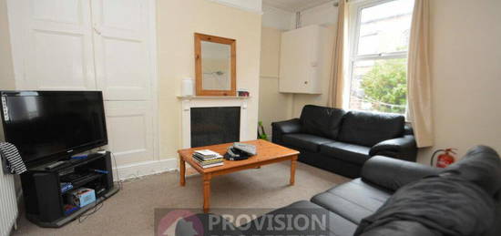 5 bedroom terraced house