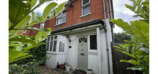 3 bedroom end of terrace house