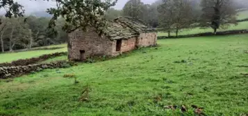 Finca r&#xFA;stica en Luena