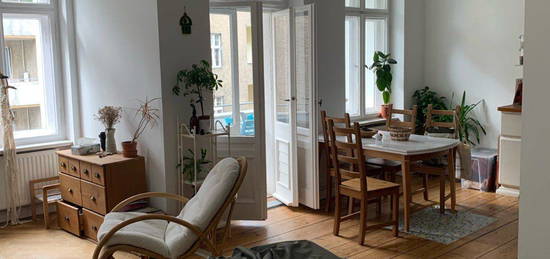 Altbau Apartment for Rent in Neukölln | 12.12-12.01 Untermiete