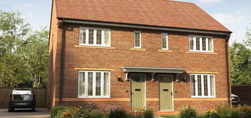 2 bed semi-detached house for sale