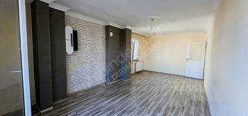 ÖZGÜRLÜK MAH.'DE KİRALIK 135 m² 2+1 ÜST DUBLEKS DAİRE.