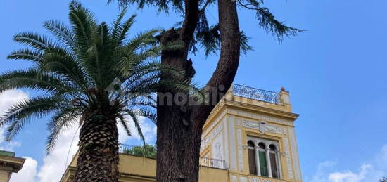 Monolocale via Giuseppe Bonito, Vomero, Napoli