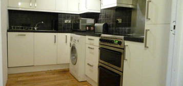 2 bed flat to rent