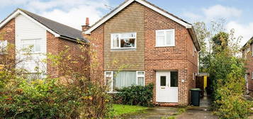 4 bedroom detached house to rent