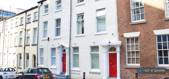 9 bedroom terraced house