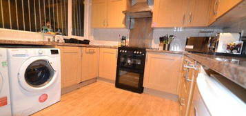 6 bed shared accommodation to rent