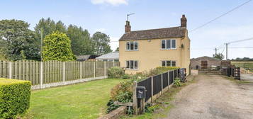 3 bed detached house for sale