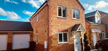 3 bedroom semi-detached house