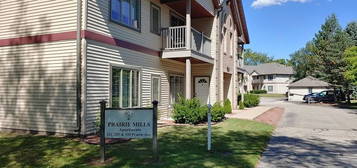 321 Prairie Ave Unit 202, Lake Mills, WI 53551