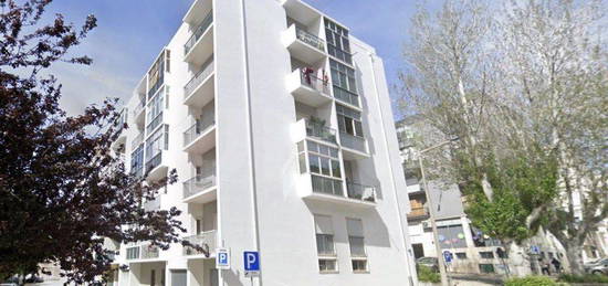 Apartamento T1 para arrendamento no centro de Torres Vedras