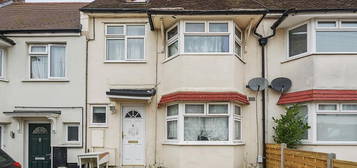 4 bedroom terraced house to rent