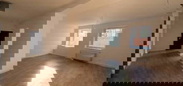 Tiszaújvárosban kiváló elosztású, modern új lakás kiadó!
