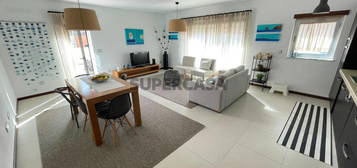 APARTAMENTO T2 | PRAIA DA CONSOLAÇÃO