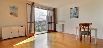 Appartement Aubervilliers 3 pièce(s) 60.03 m2