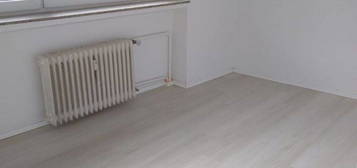 4-Zimmer Wohnung in Ortelsburgerstr. 38, Wuppertal-Oberbarmen!