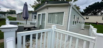 2 bedroom mobile home for sale