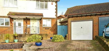 2 bedroom semi-detached house for sale