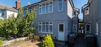 2 bed flat to rent