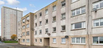 3 bedroom flat for sale