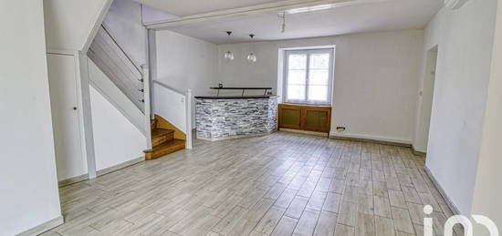 Maison de village 2 étages  à vendre, 5 pièces, 2 chambres, 172 m²