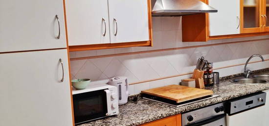 Arrendamento de Apartamento T2  na rua das Tramelas Lote a