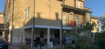 Casa indipendente in vendita in viale XXV Aprile s.n.c