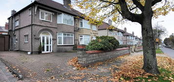 3 bed semi-detached house for sale