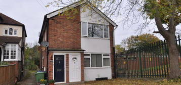 2 bed maisonette to rent