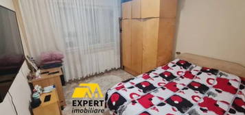 Apartament 3 camere, str.Mioritei , parter