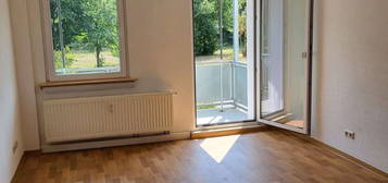 Kautionsfrei! Großzügige 3 -Raumwohnung mit Balkon und Tageslichtbad!