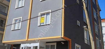 BURDUR EMEK MAH. 1+1 50M2 EYALI ASANSRL ARAKAT KRALIK APART