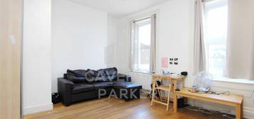 Flat to rent in Kentish Town Road, Camden, London NW1