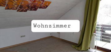 Schöne DG-WOHNUNG in MR-WEHRDA