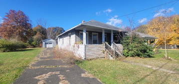 127 Cedar St, Sayre, PA 18840