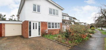 4 bedroom link detached house for sale