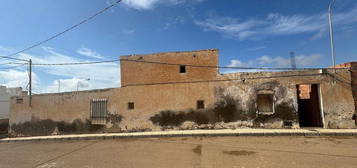 Casa adosada en Lucainena de las Torres